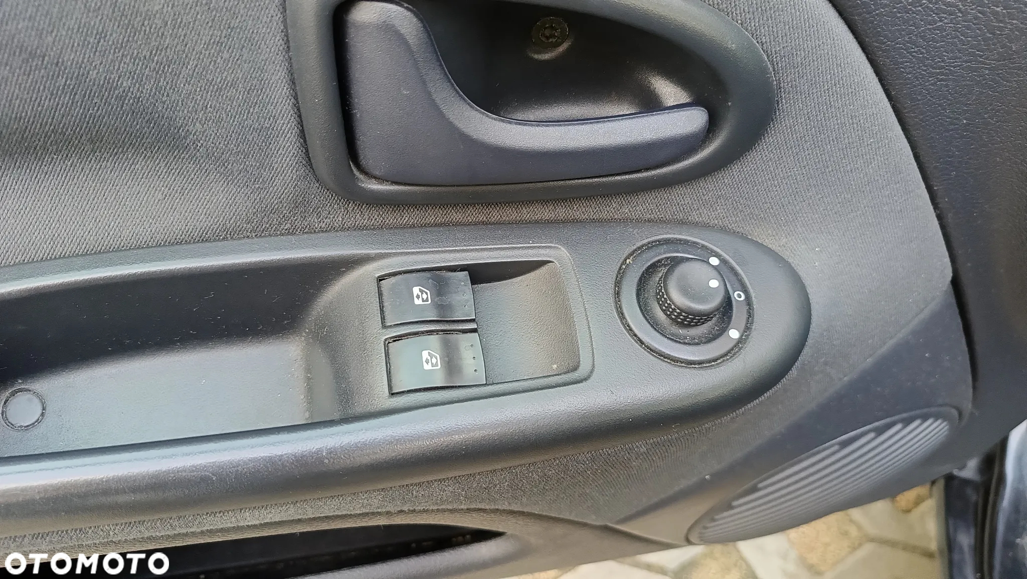 Renault Clio 1.4 16V Pack Dynamique - 12