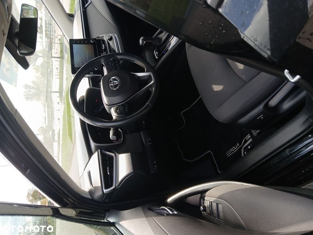Toyota Corolla 1.8 Hybrid Comfort - 20