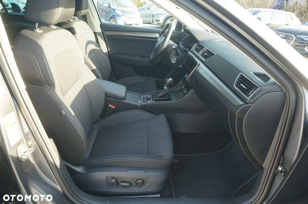 Skoda Superb 2.0 TDI SCR Style DSG - 29