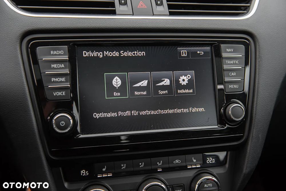 Skoda Octavia 2.0 TDI (Green tec) 4x4 DSG RS - 32