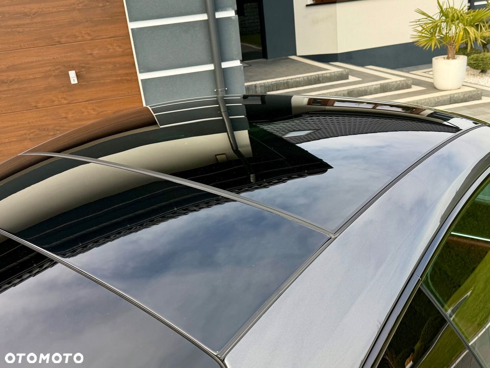 Porsche 911 Carrera 4S - 30