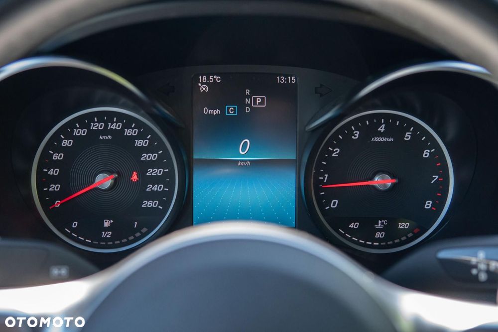 Mercedes-Benz Klasa C 300 9G-TRONIC - 32
