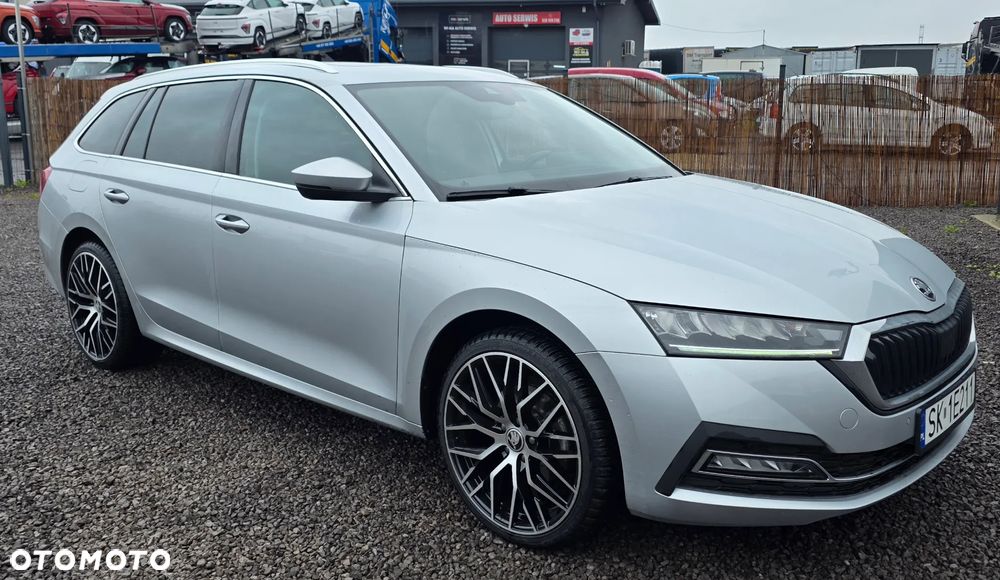 Skoda Octavia 2.0 TDI DSG RS - 8