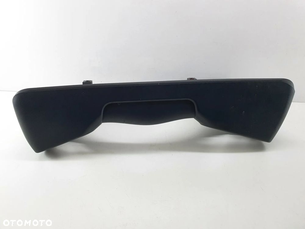 OBUDOWA OSLONA RAMKA LICZNIKA EU  IVECO EUROCARGO - 7