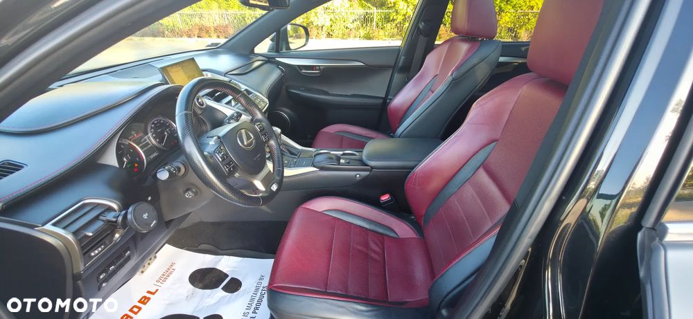 Lexus NX 300h F Sport AWD - 33