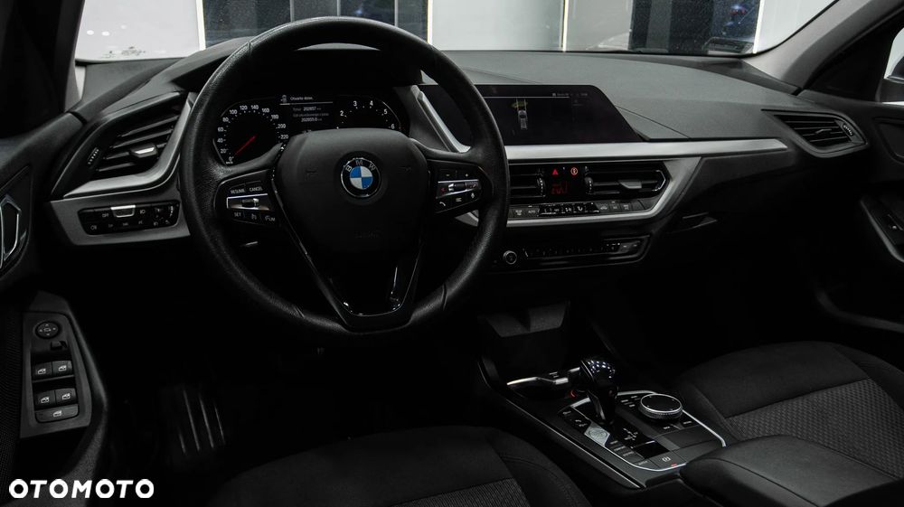 BMW Seria 1 118i Advantage - 10