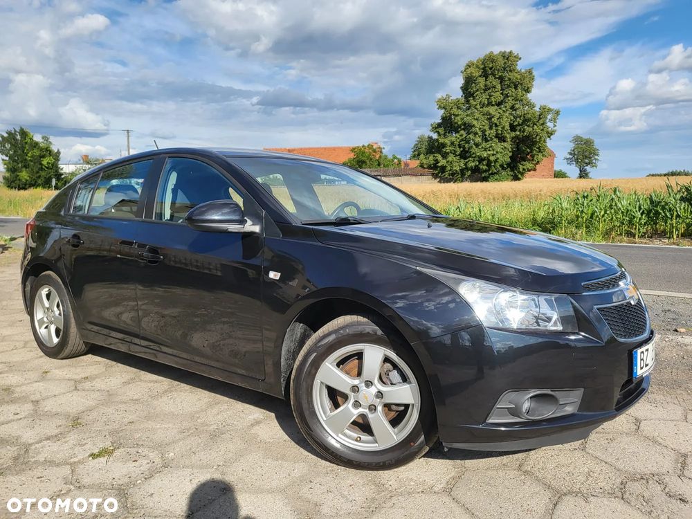Chevrolet Cruze 1.6 - 32