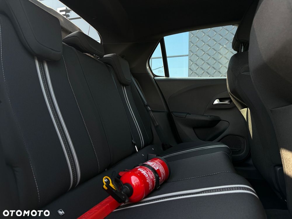 Opel Corsa 1.2 T mHEV GS eDCT - 17