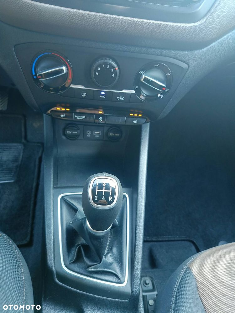 Hyundai i20 1.2 BlueDrive Fresh - 12
