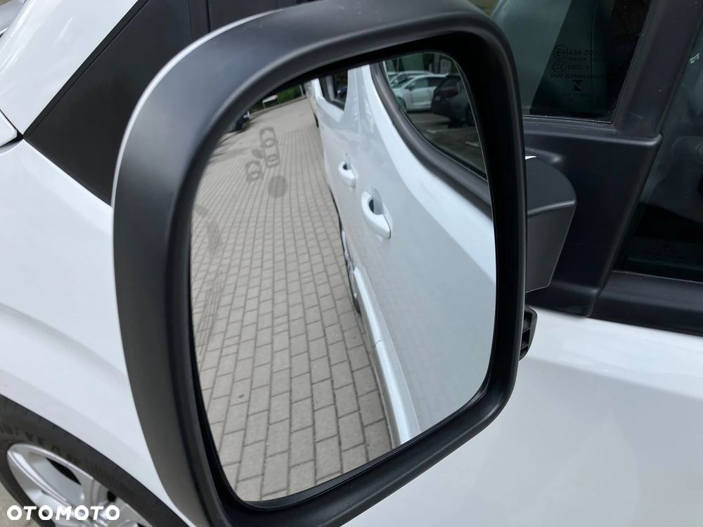 Toyota Proace City Verso 1.2 Turbo L1 Team Deutschland - 15