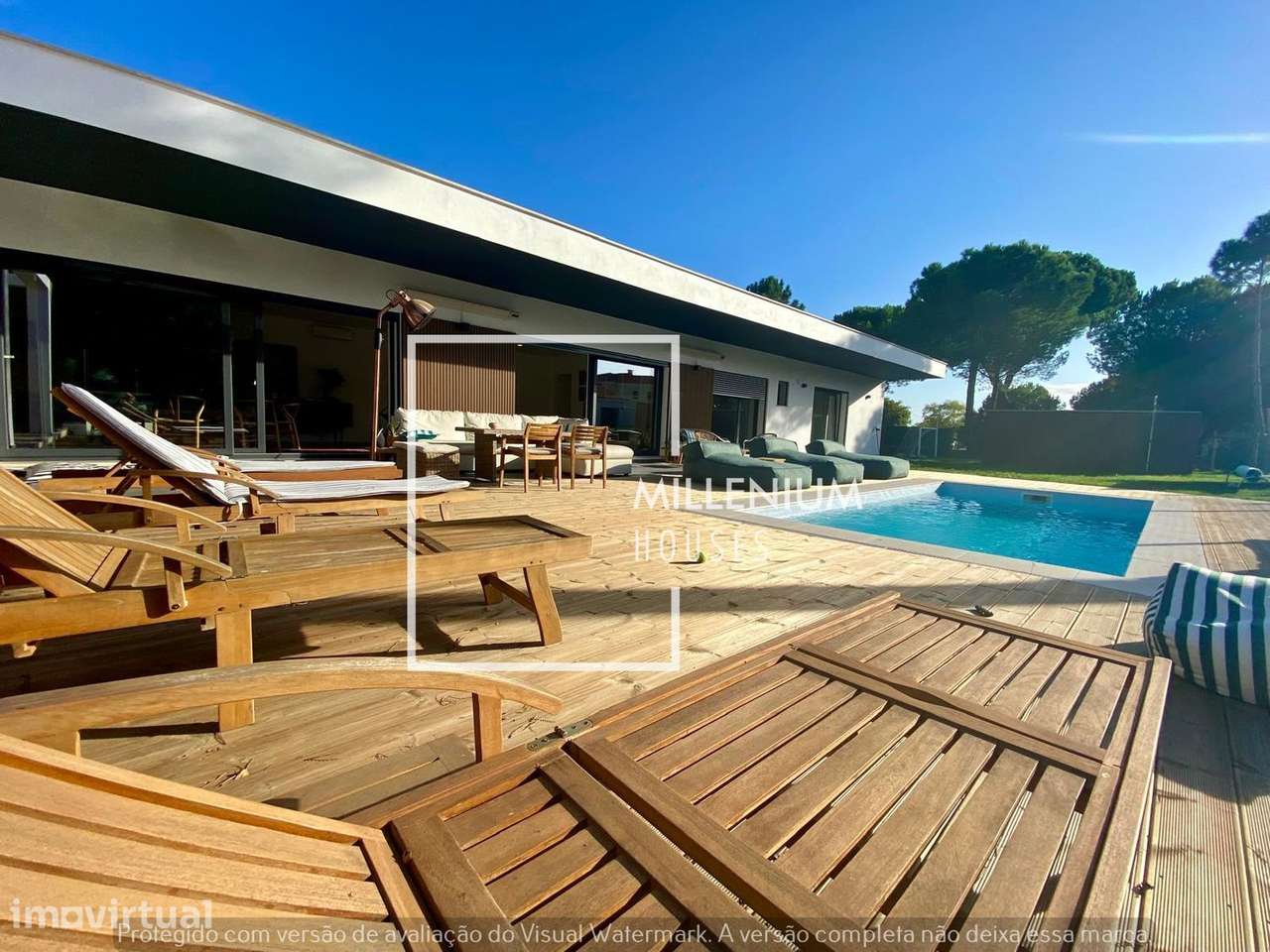 Moradia térrea de 4 suítes com piscina em lote de 1.040 m2 |... - Grande imagem: 4/34