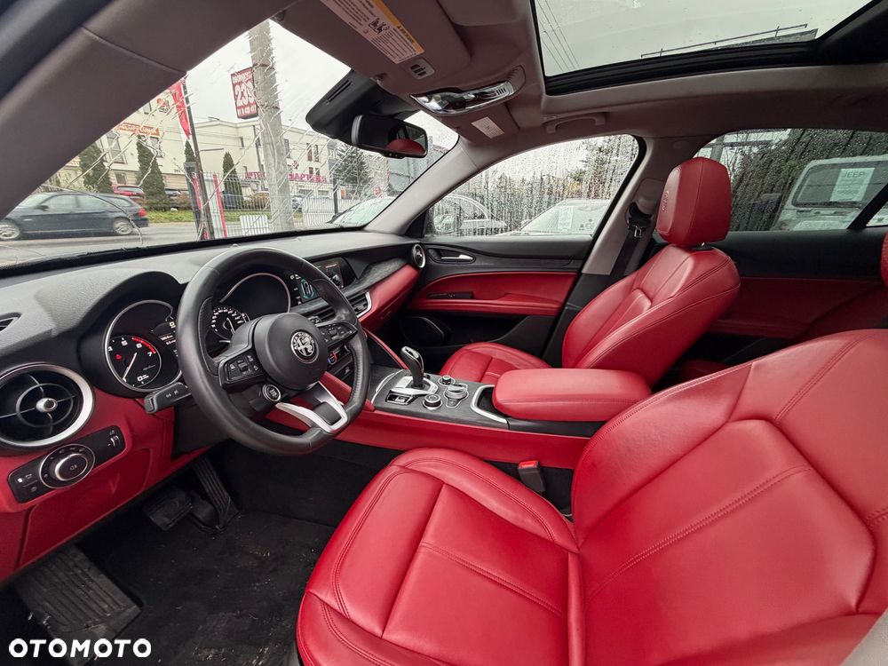 Alfa Romeo Stelvio 2.0 Turbo Executive Q4 - 9