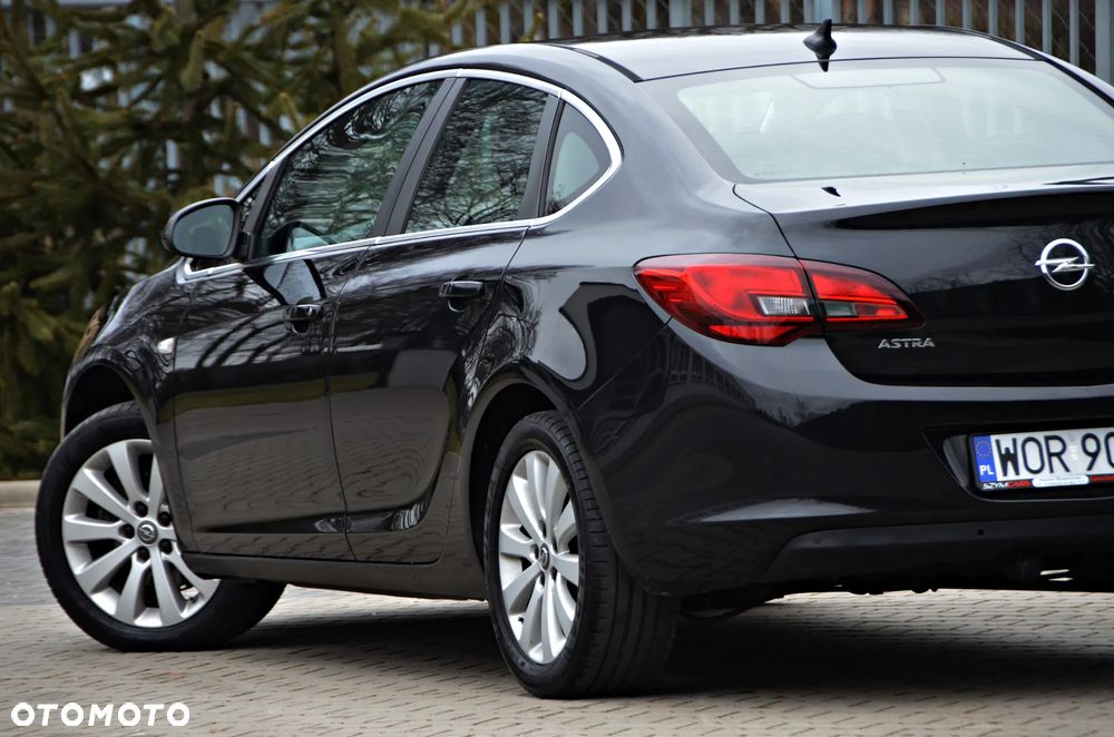 Opel Astra 1.6 CDTI Active - 18