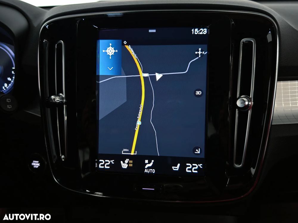 Volvo XC 40 T2 AT8 Momentum - 9