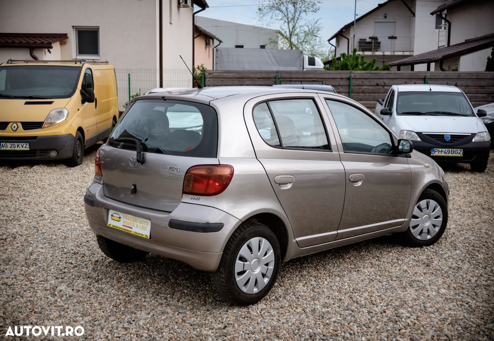 Toyota Yaris 1.3 Sol - 9