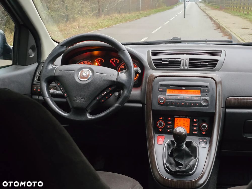 Fiat Croma 1.9 JTD Dynamic - 26
