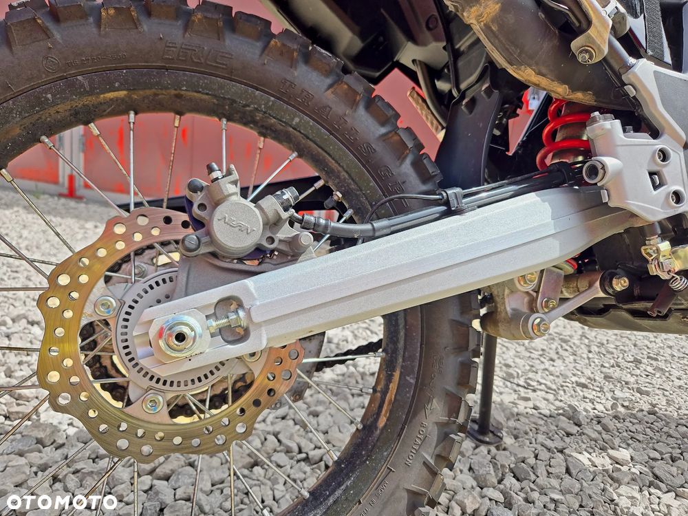 Honda CRF - 9