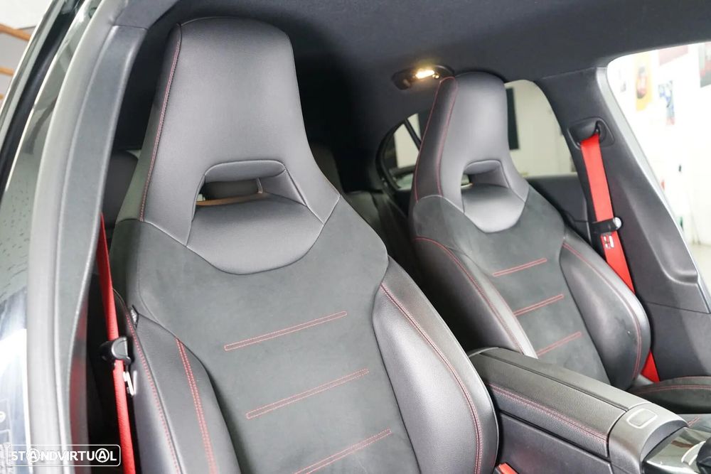 Mercedes-Benz A 200 AMG Line Aut. - 39