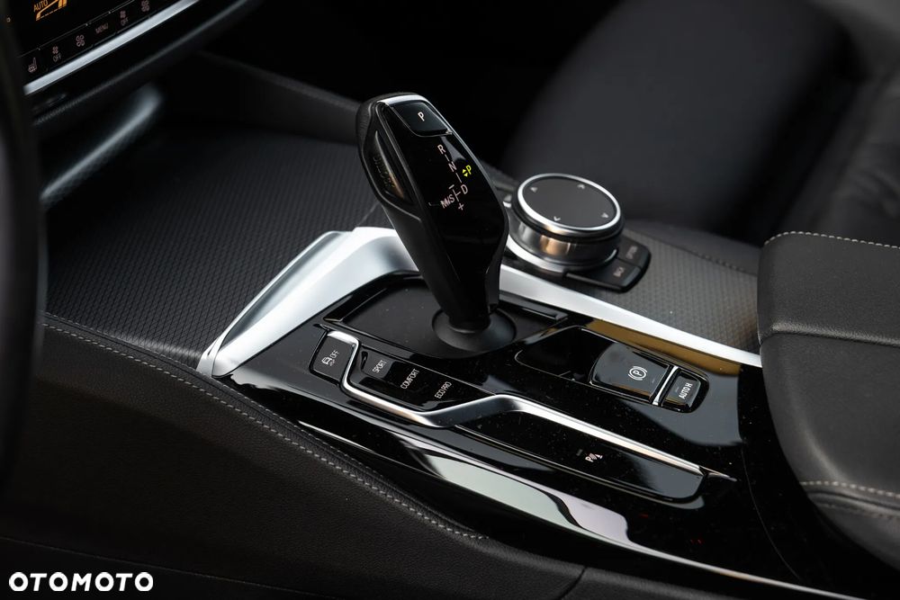 BMW Seria 5 520d xDrive M Sport sport - 21