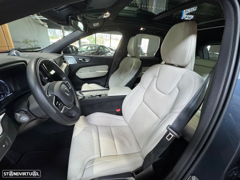 Volvo XC 60 2.0 T6 PHEV Inscription AWD - 32