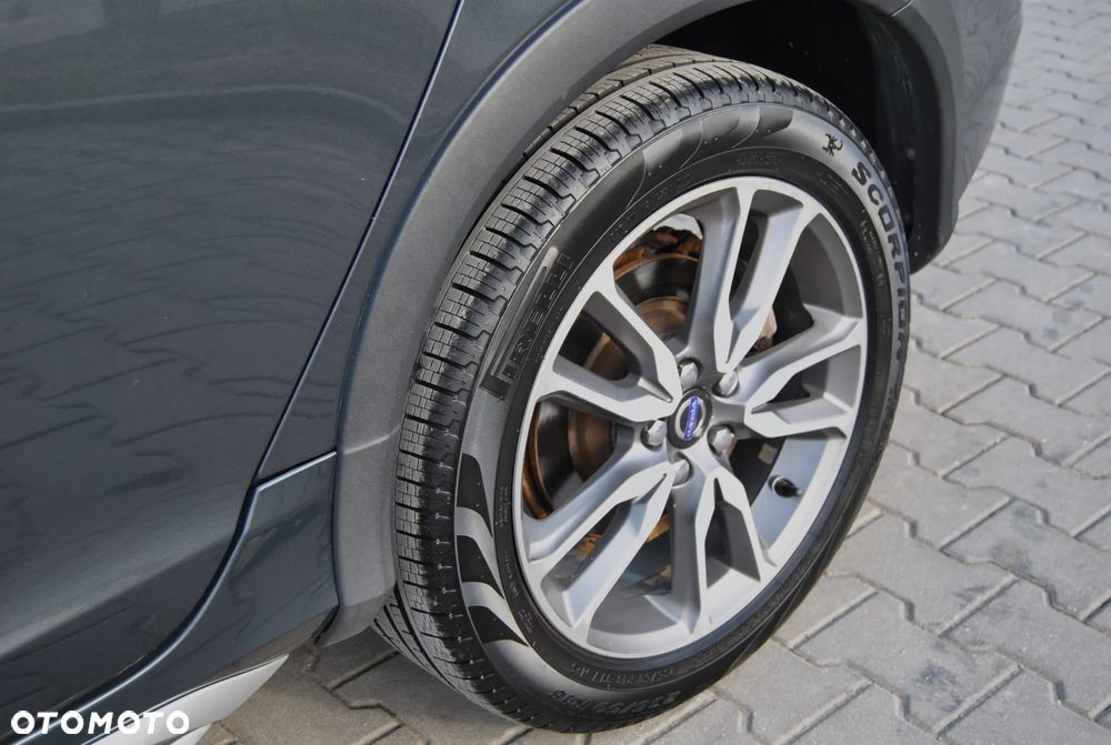 Volvo V60 Cross Country T5 AWD Summum - 24