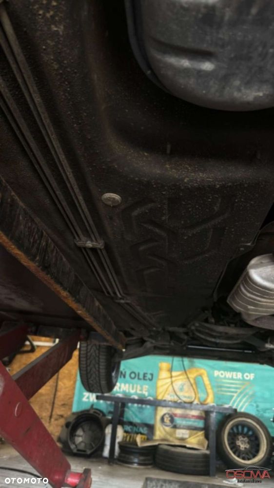 Mercedes-Benz W201 (190) - 12