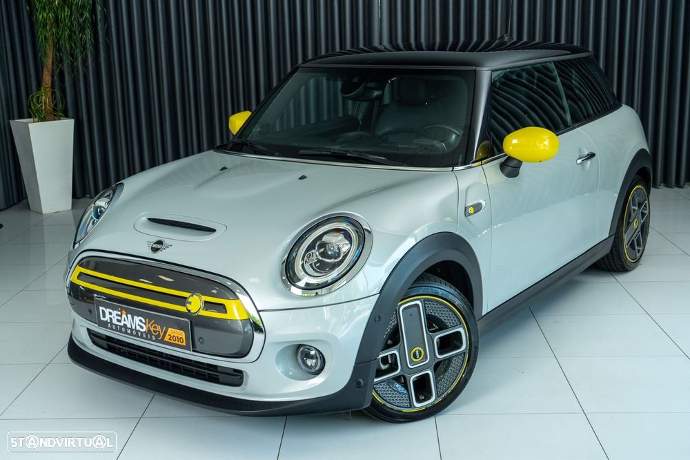 MINI 3 Portas Cooper SE Premium Essential - 32