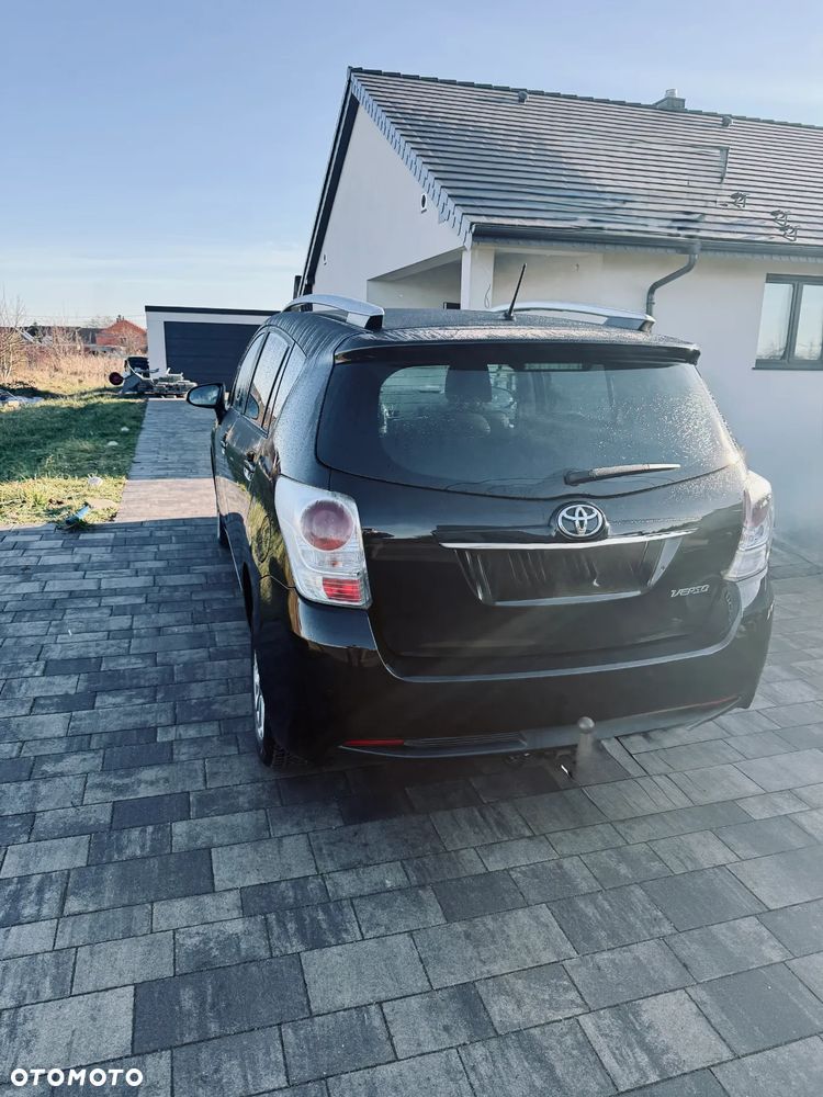 Toyota Verso 1.8 Premium 7os EU6 - 4