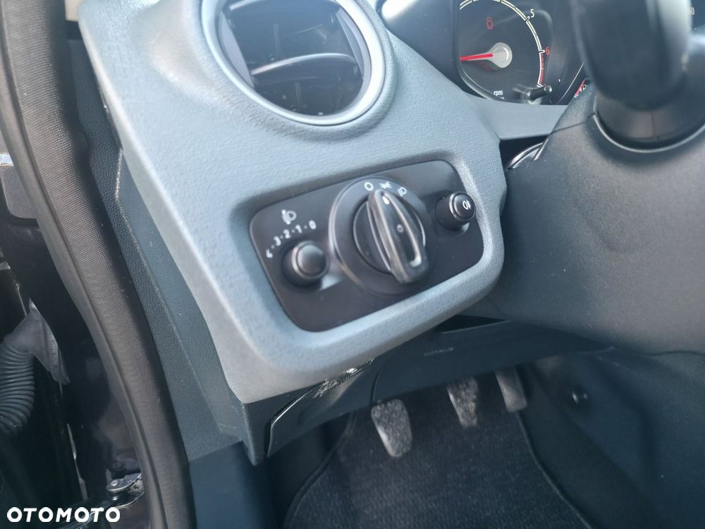 Ford Fiesta - 20