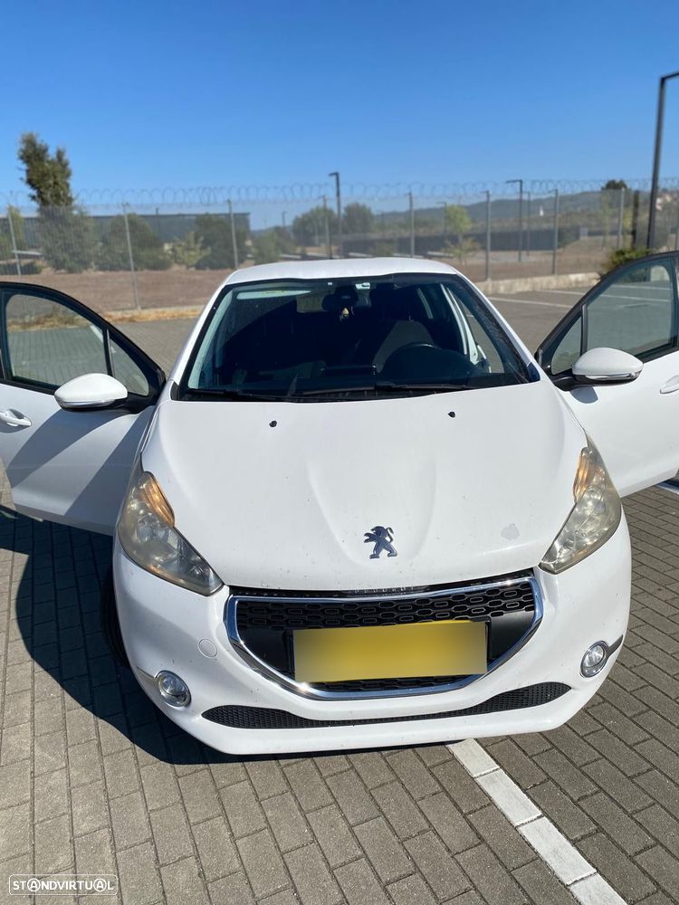 Peugeot 208 1.4 HDi - 5