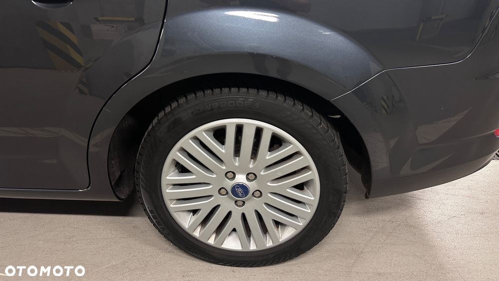 Ford Mondeo - 4