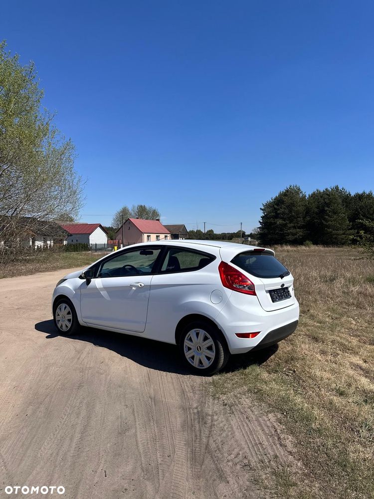 Ford Fiesta 1.25 Ambiente EU5 - 7