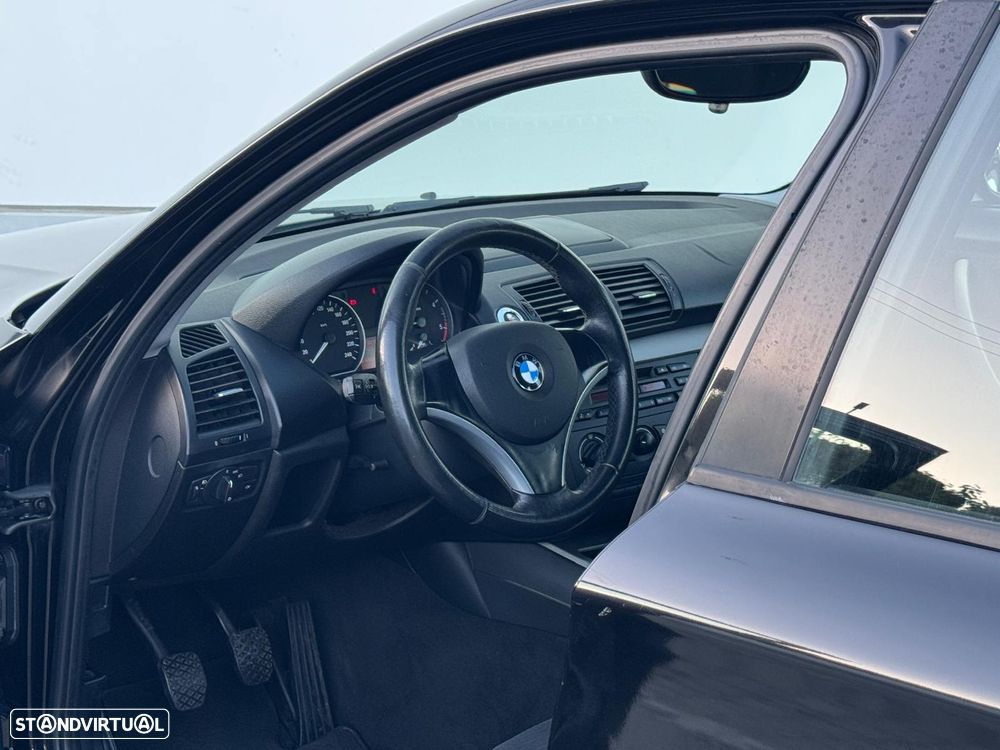 BMW 118 d Line Urban - 21
