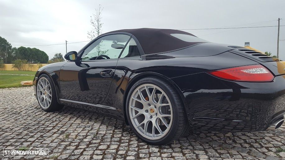 Porsche 911 Série F - 2