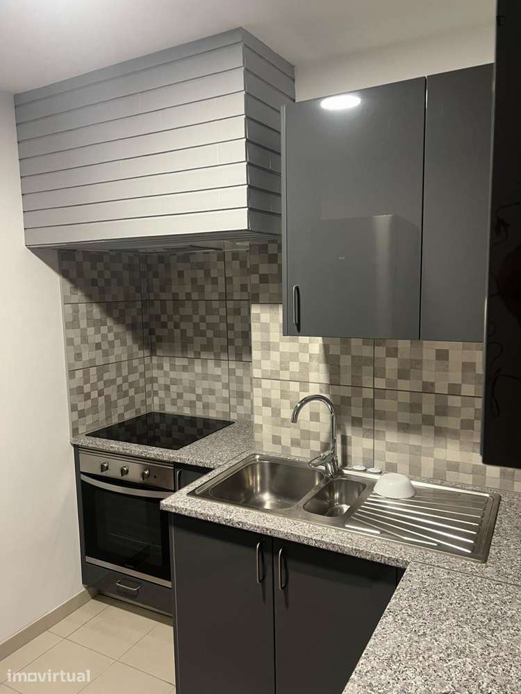 Quarto - localizado em  Coimbra - Grande imagem: 3/4