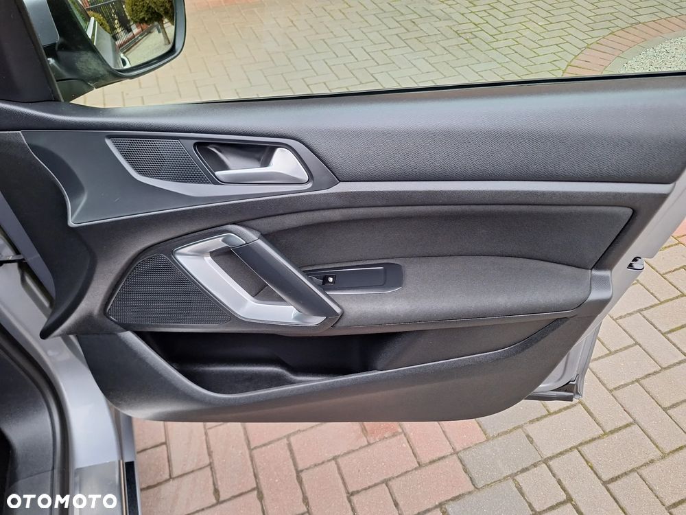Peugeot 308 BlueHDi 120 Stop & Start Allure - 34