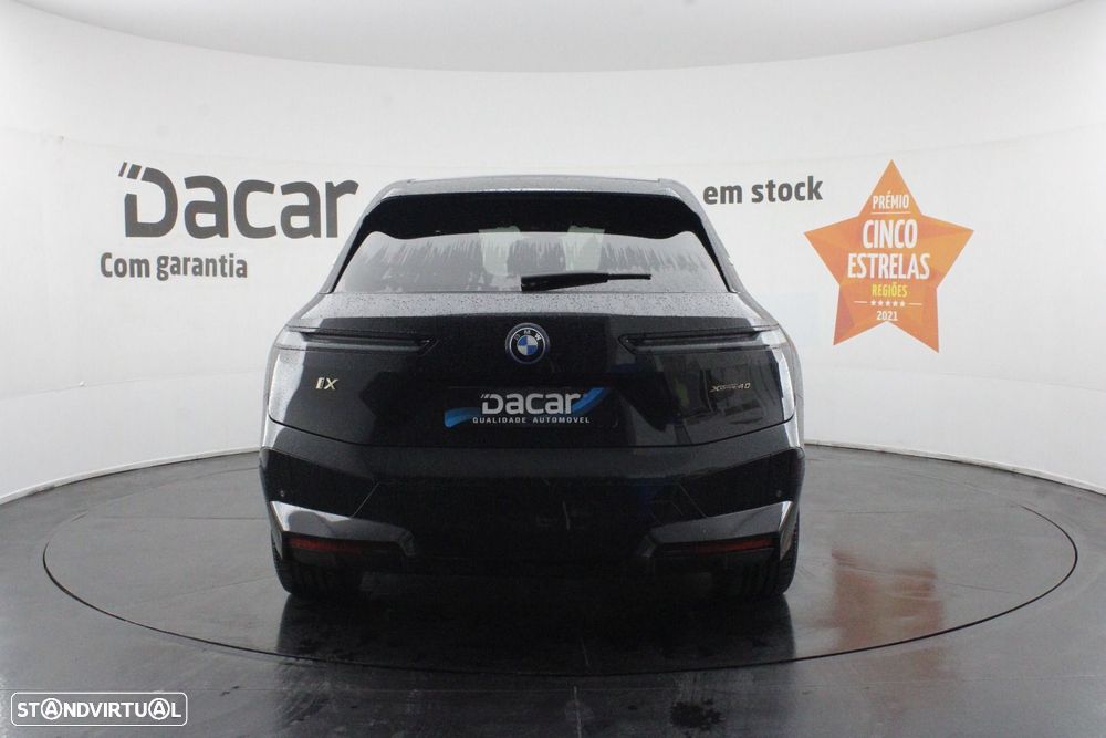 BMW iX xDrive 40 Pack Desportivo - 7