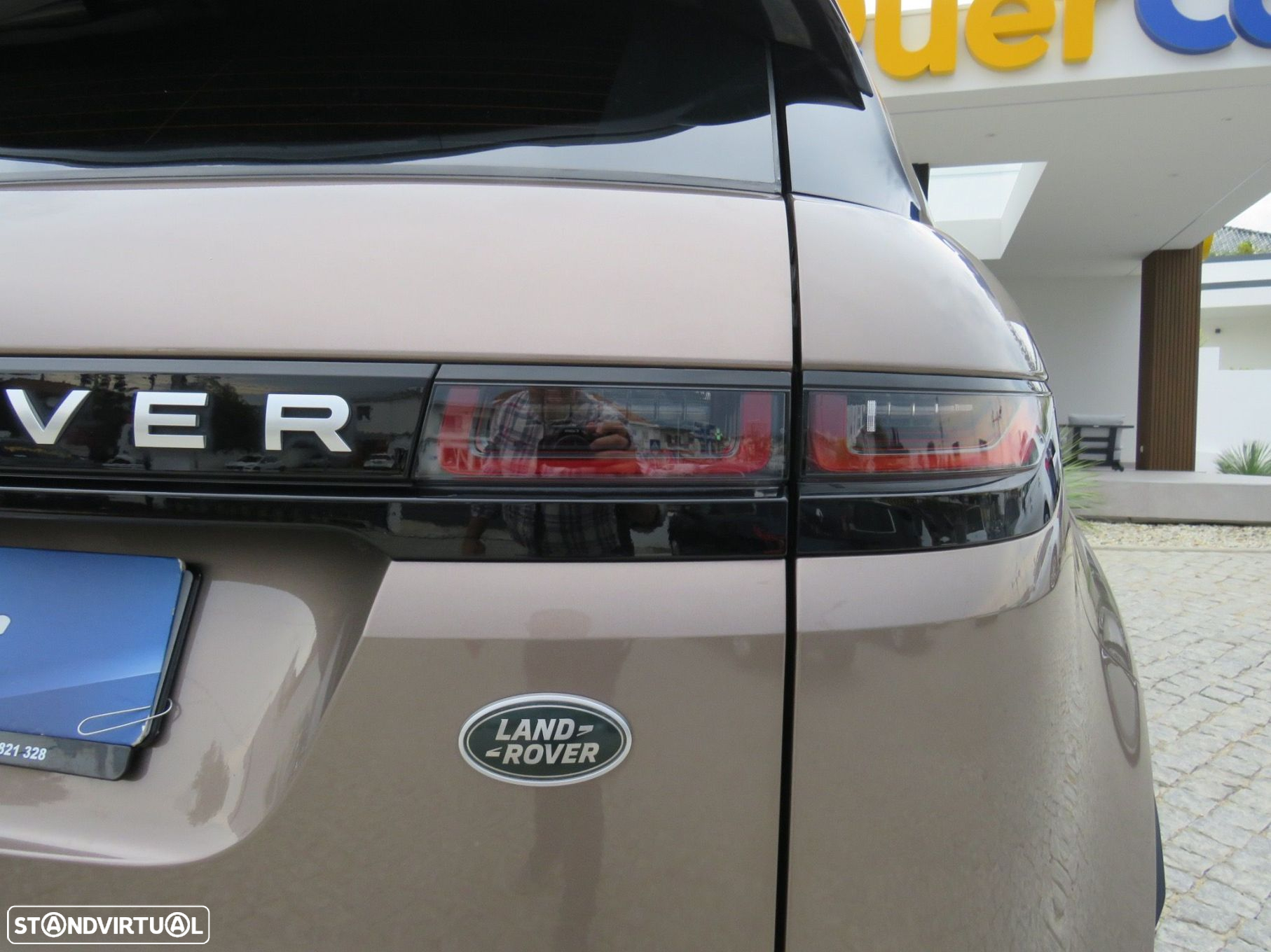 Land Rover Range Rover Evoque 2.0 D150 R-Dynamic S - 25