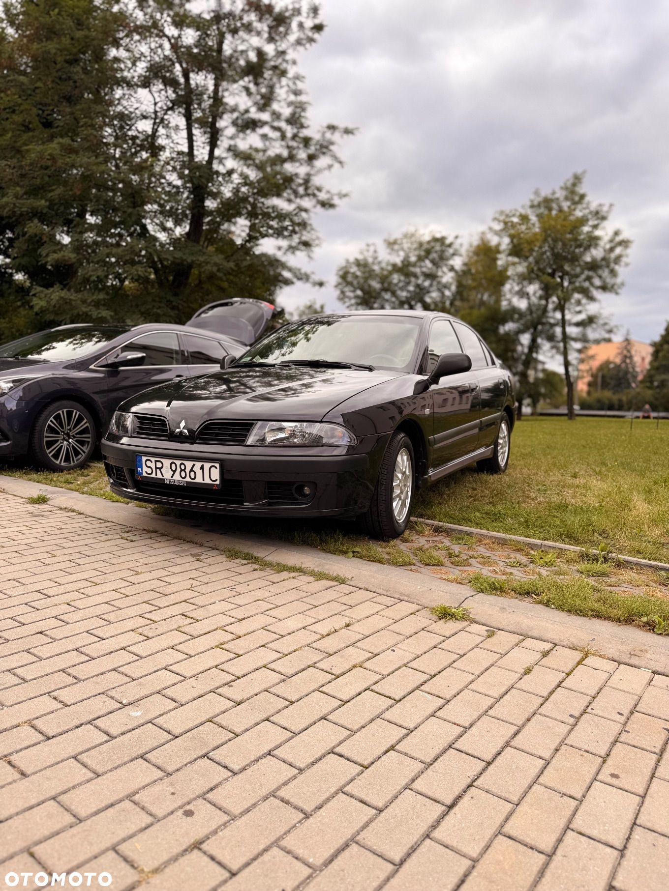 Mitsubishi Carisma 1.8 GDI Comfort - 1