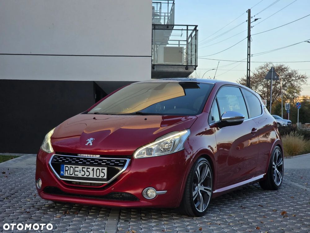 Peugeot 208 1.6 THP GTi - 1