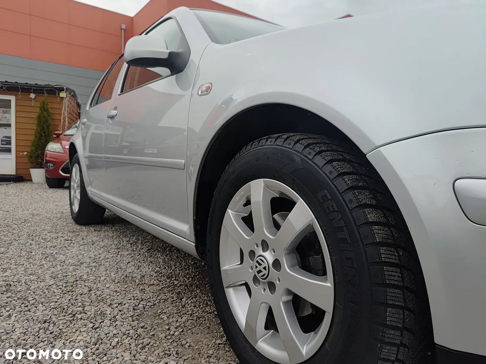 Volkswagen Golf - 11