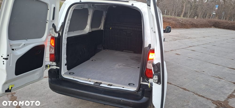 Toyota Proace City - 17