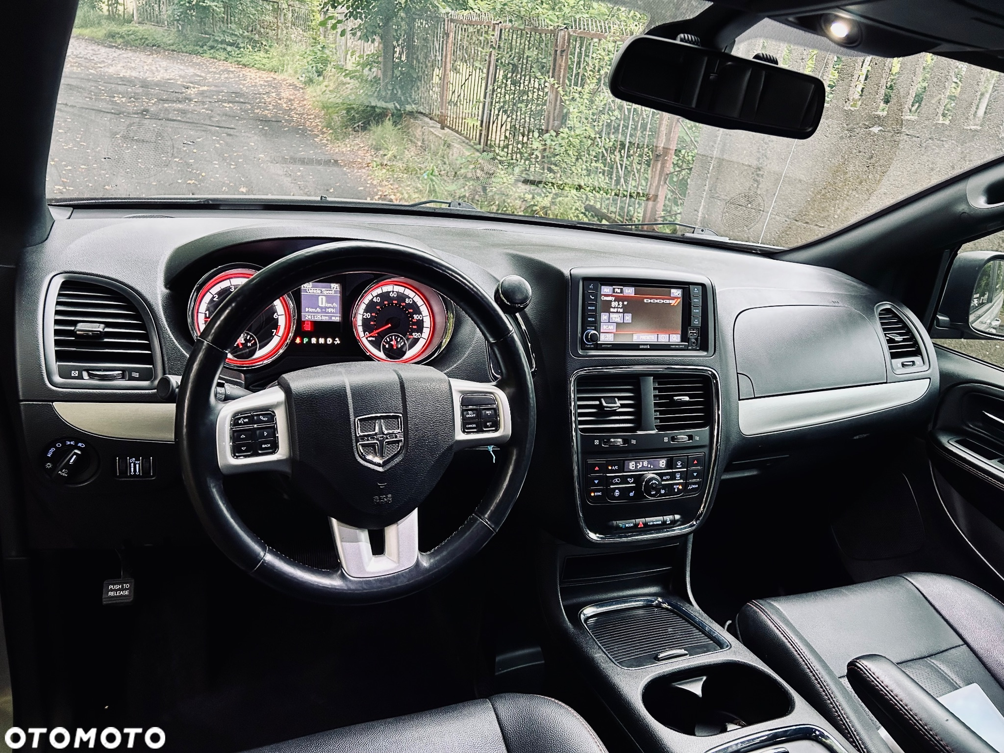 Dodge Grand Caravan - 6