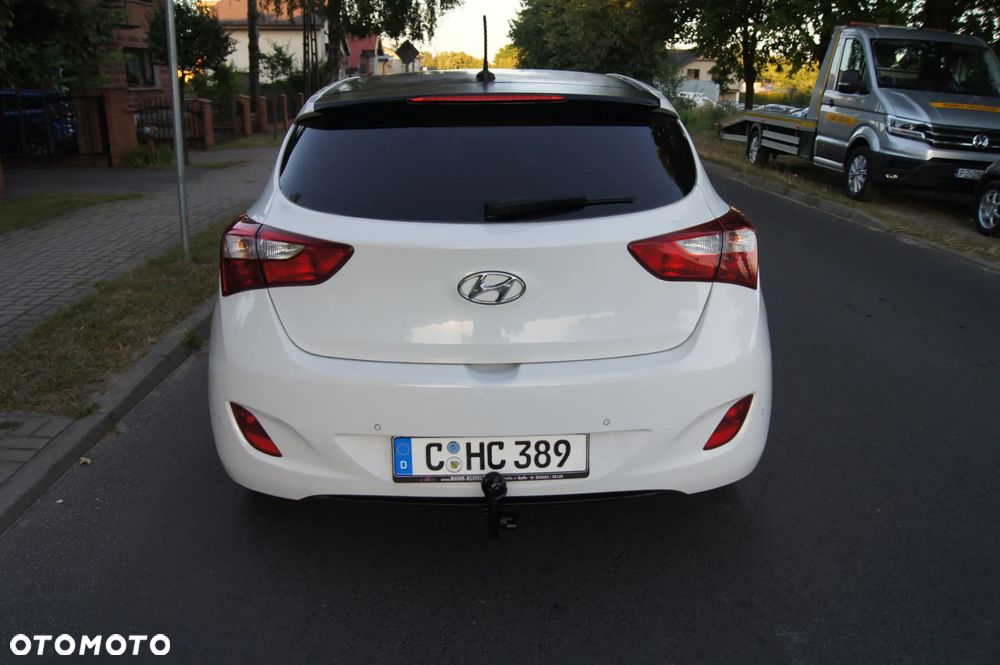 Hyundai i30 blue 1.4 YES Gold - 6