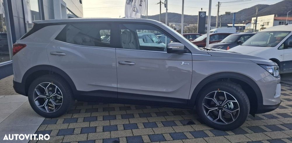 KG Mobility Korrando - 4