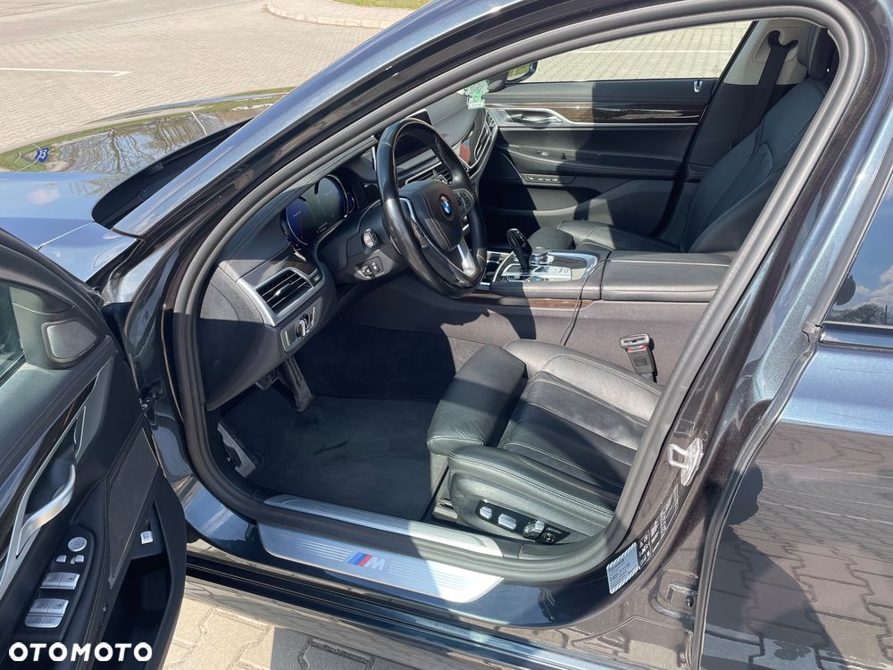 BMW Seria 7 730d xDrive - 11