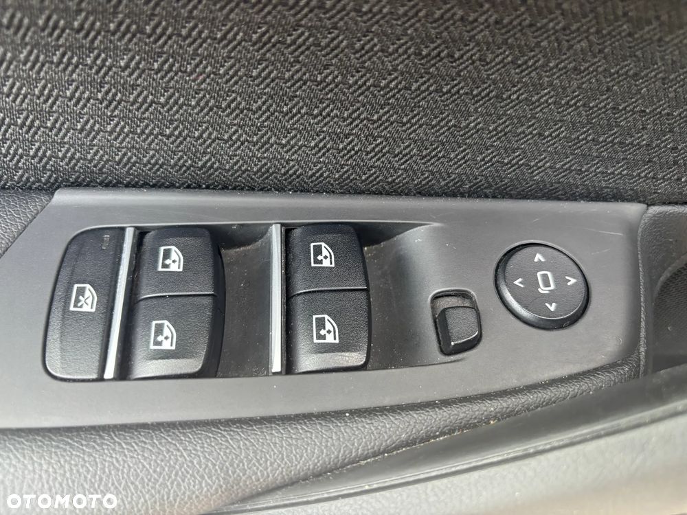 BMW Seria 5 530d xDrive - 25
