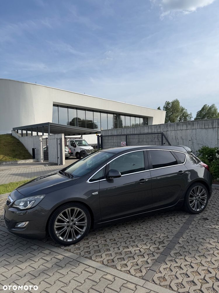 Opel Astra 1.6 Turbo Innovation - 8
