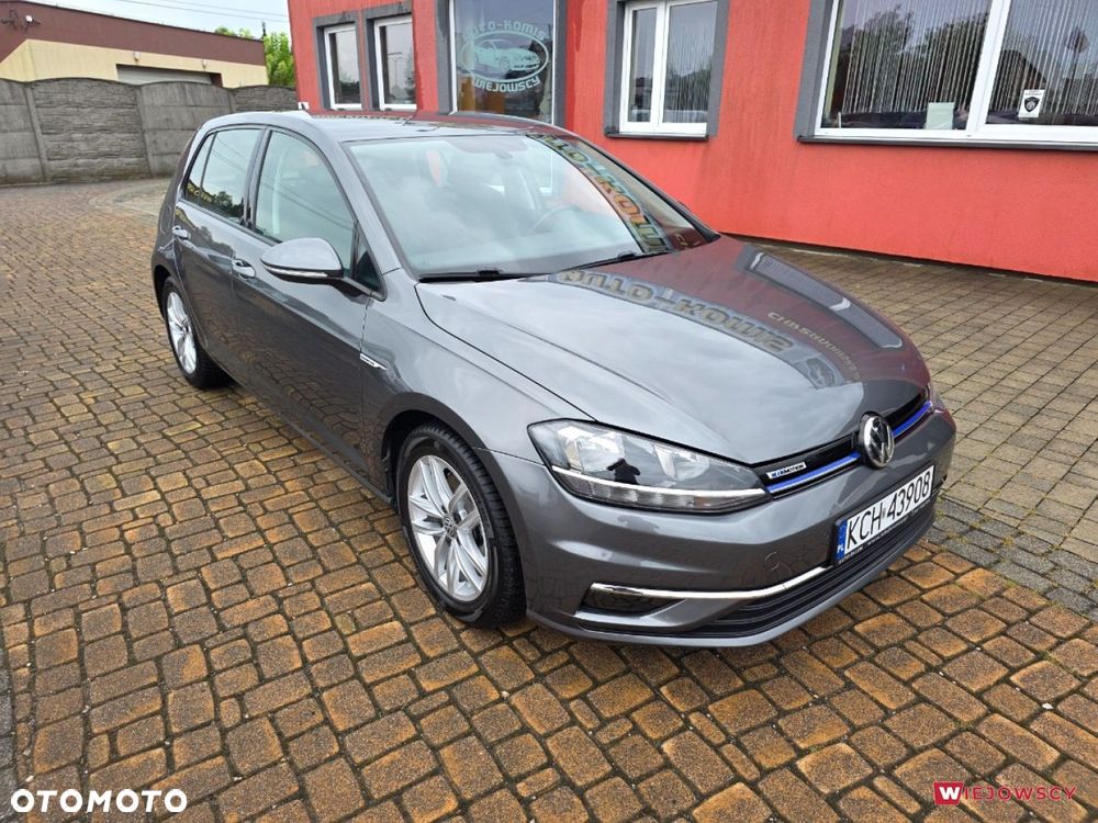 Volkswagen Golf - 2