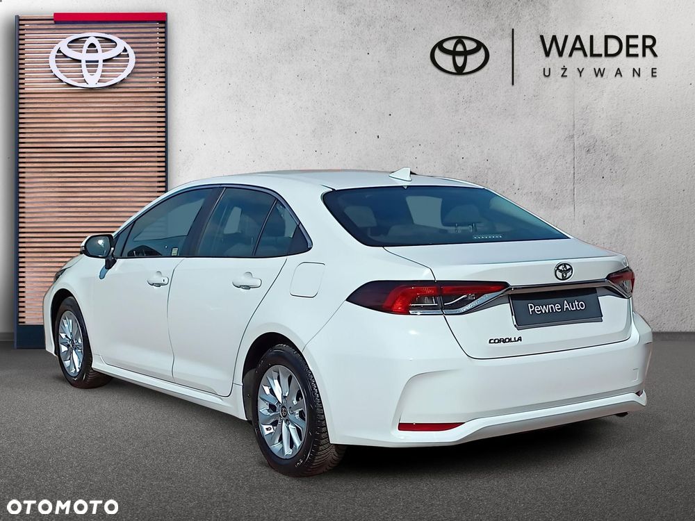 Toyota Corolla - 4